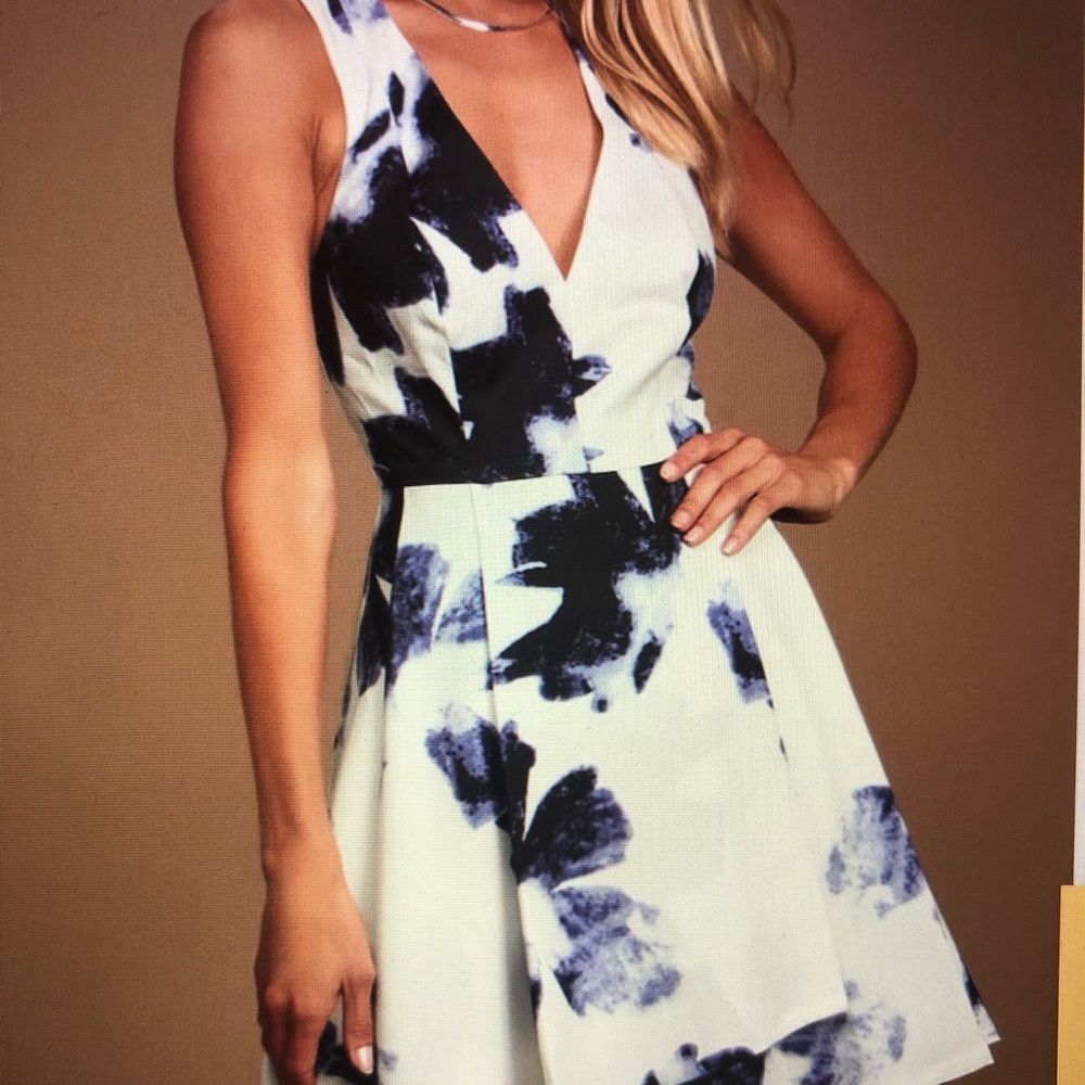 LuLu’a Floral Dress- Worn once- great condition